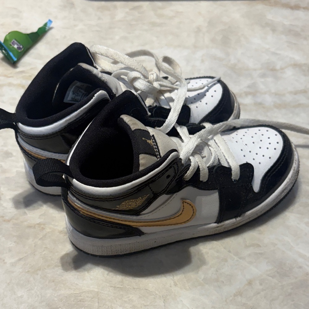 Nike Jordans  Kids Sneakers Black White Gold